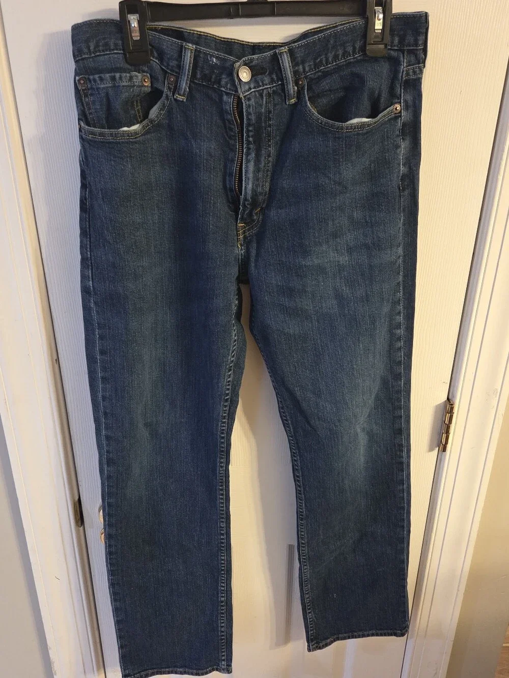 Levi's 514 Straight Fit Jeans Men's Size 34x30 Medium Wash Denim